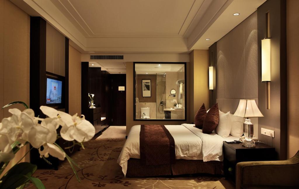 Ondine International Hotel Zhenjiang  Exterior photo