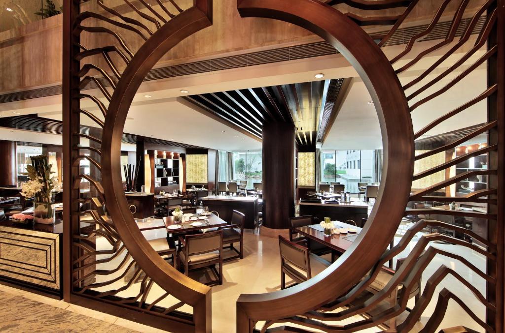 Ondine International Hotel Zhenjiang  Exterior photo