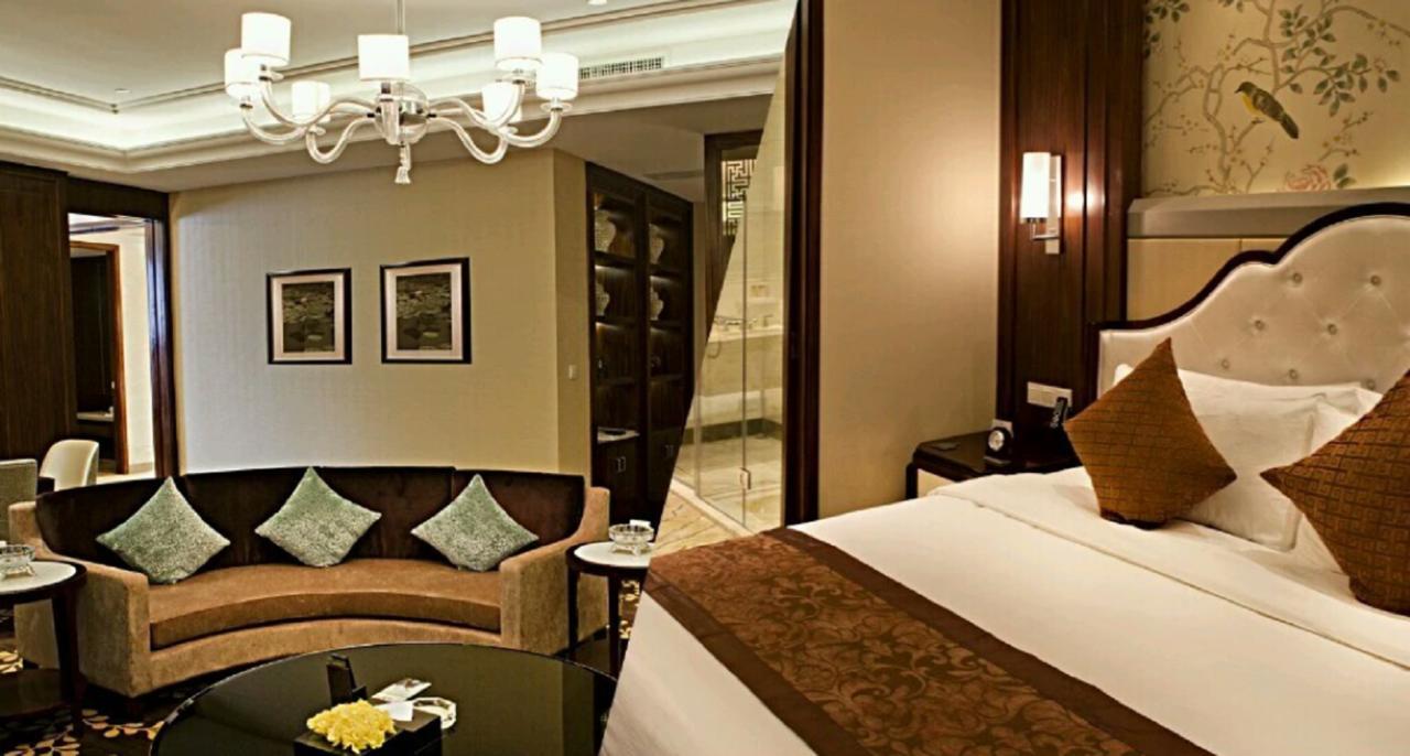 Ondine International Hotel Zhenjiang  Exterior photo